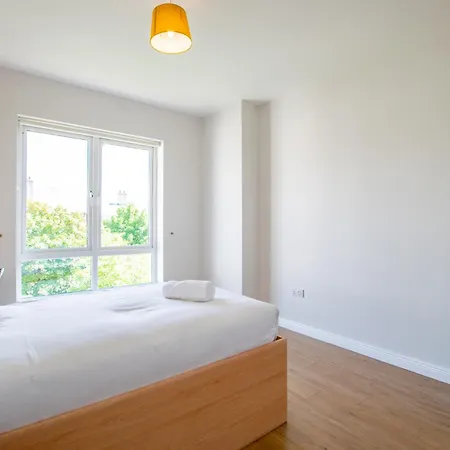 54 - Spacious Townhouse By Shortstays - Parking Feriehus Galway