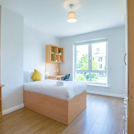 54 - Spacious Townhouse By Shortstays - Parking Galway